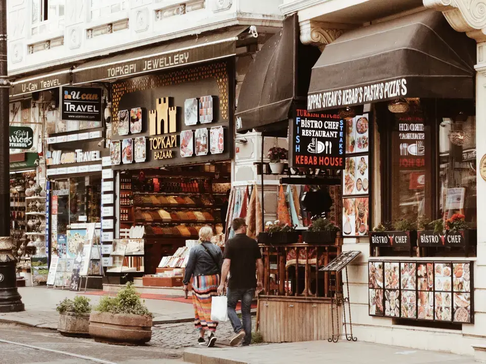 Exploring Eloise: Local Landmarks & Community Hubs in Eloise